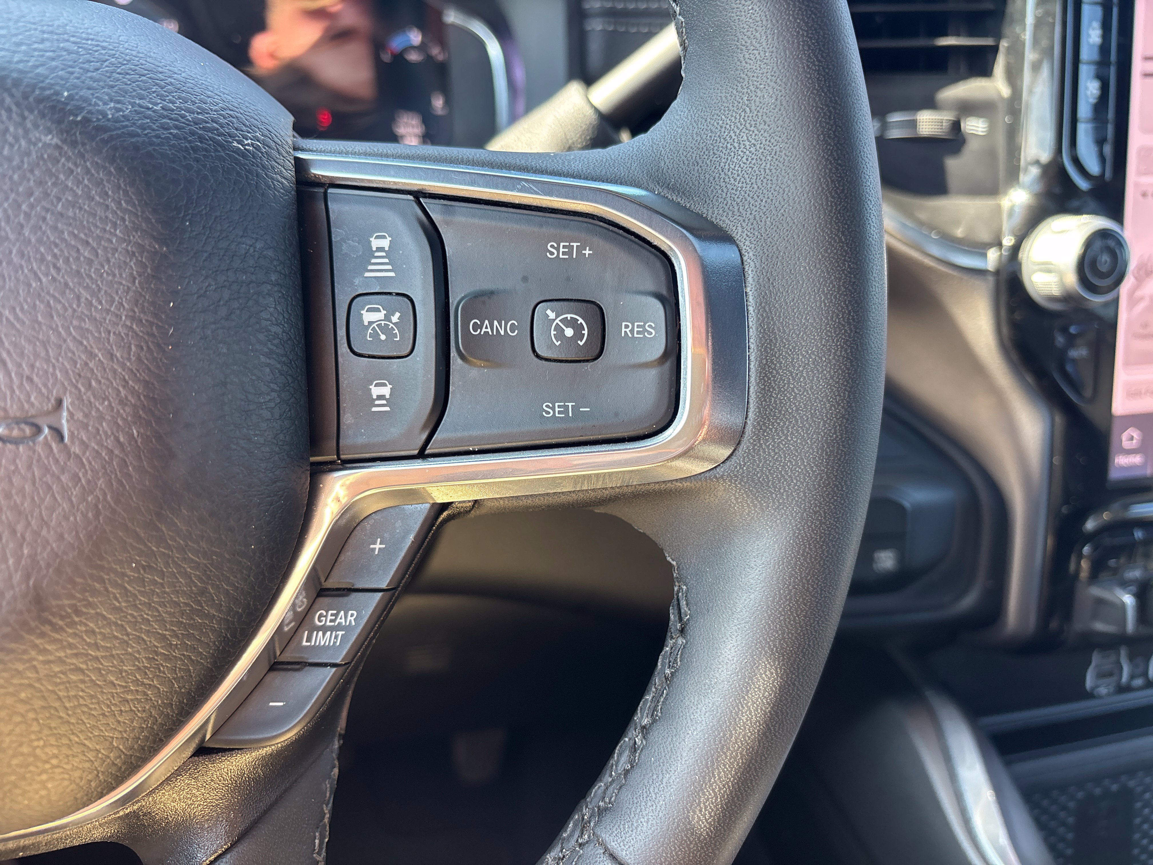 Used 2025 RAM 2500 Laramie w/ Night Edition AWD/4WD image 21