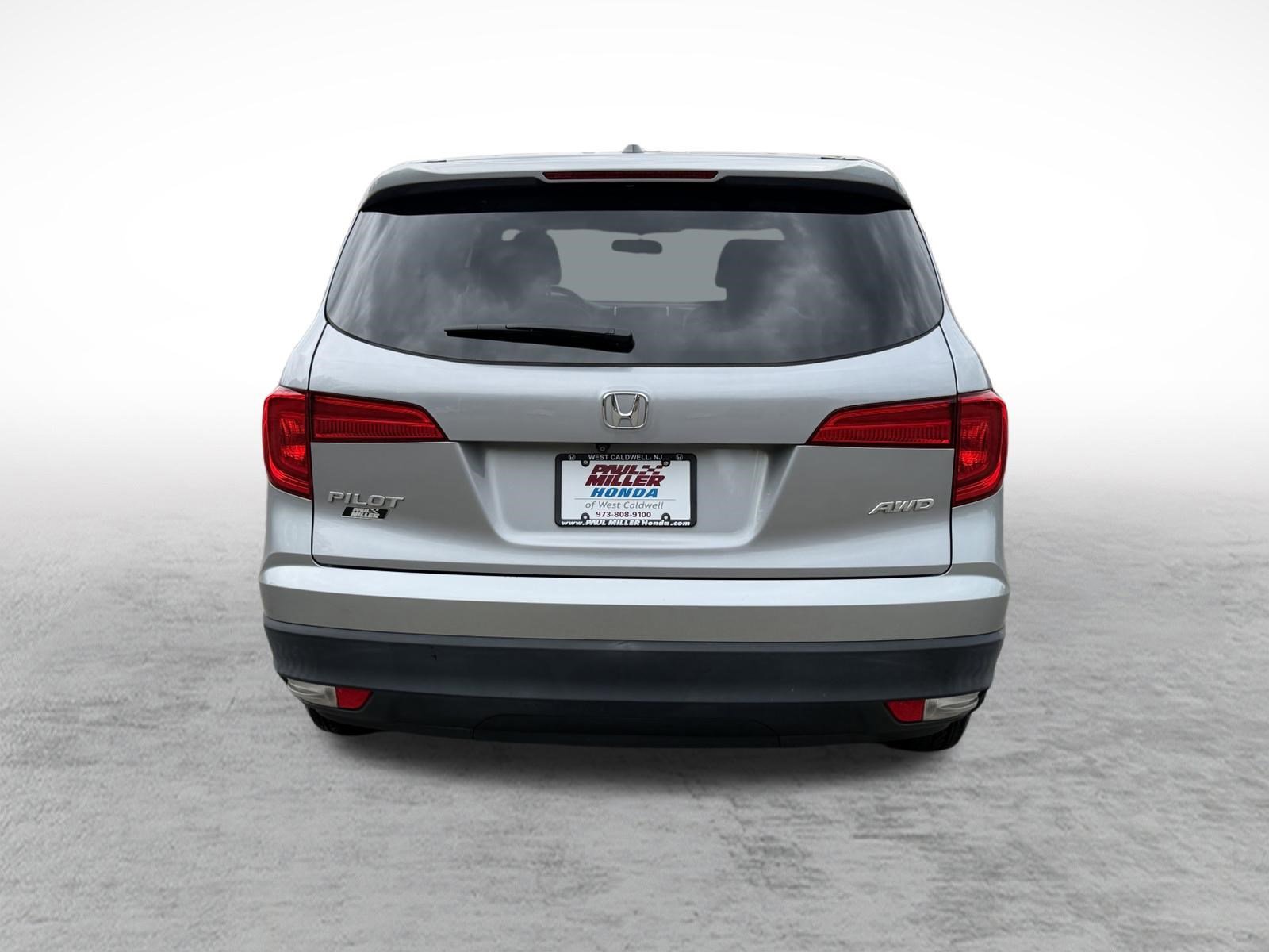 Used 2017 Honda Pilot EX image 6