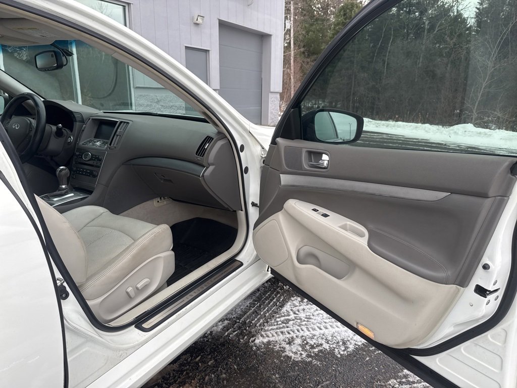 Used 2012 INFINITI G25 Journey image 19