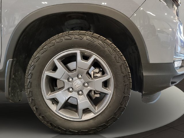 Used 2025 Honda Passport TrailSport image 43