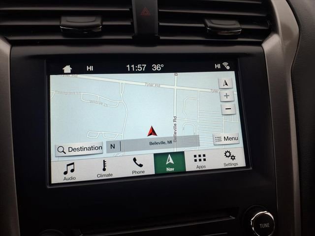 Used 2018 Ford Fusion SE w/ Equipment Group 602A image 21