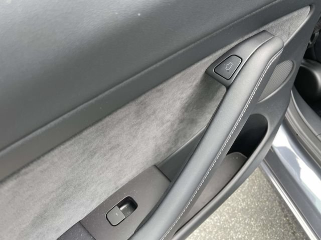 Used 2023 Tesla Model 3 Standard Range RWD image 15