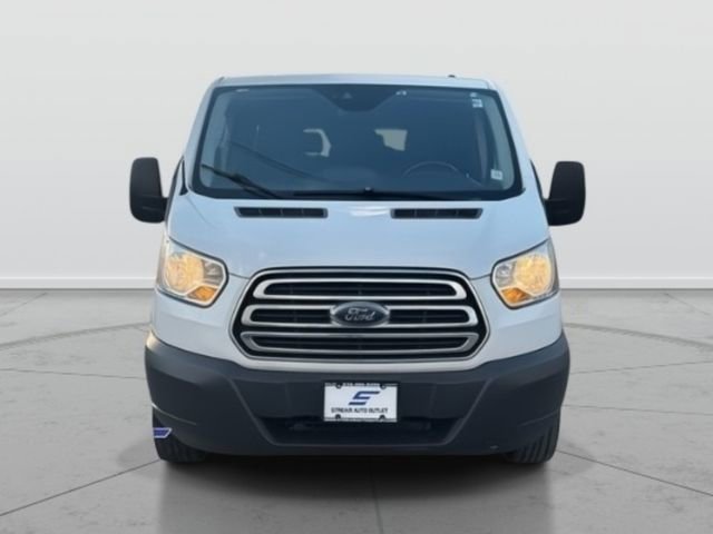 Used 2017 Ford Transit 350 XLT image 2