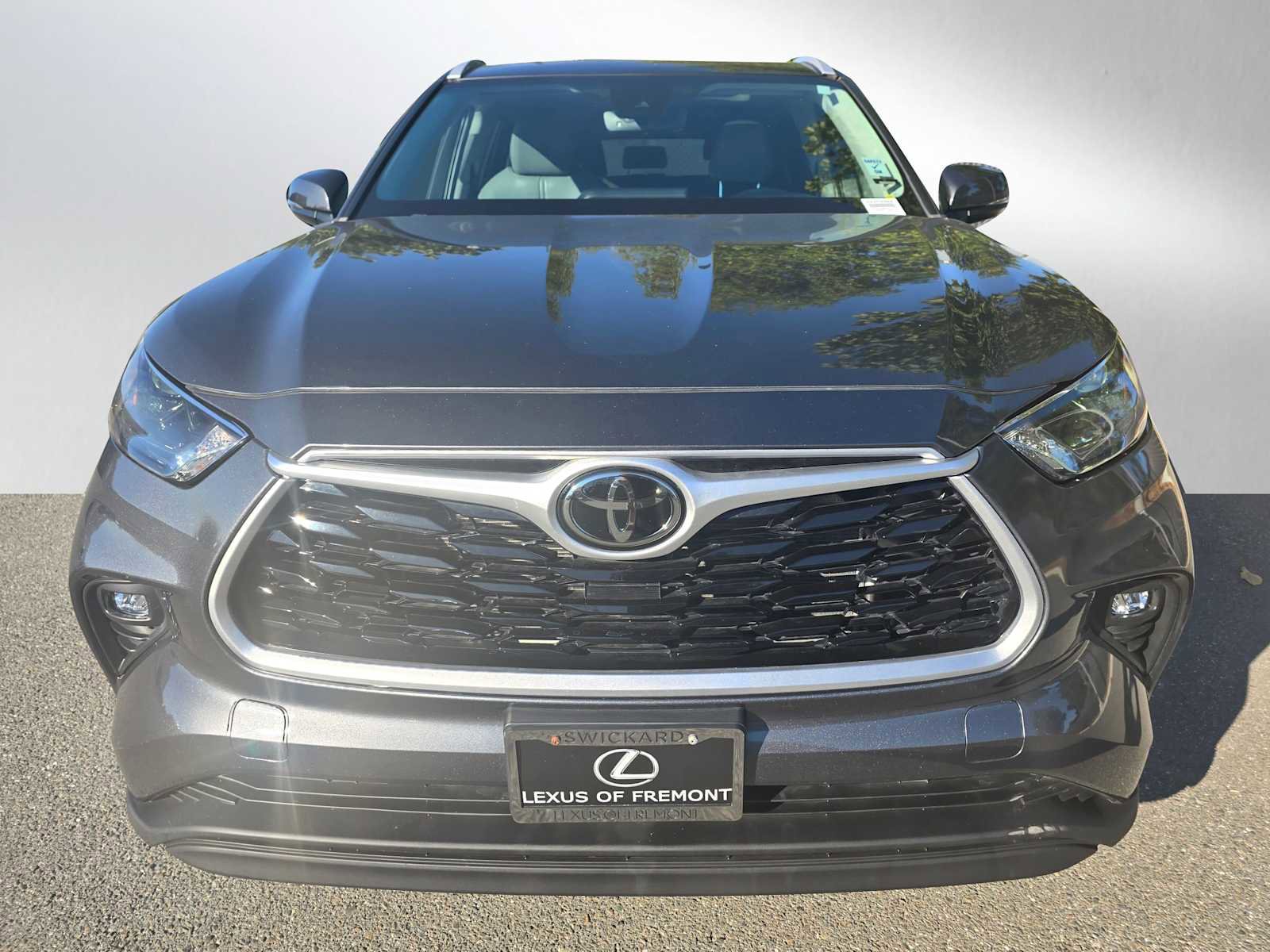 Used 2022 Toyota Highlander XLE image 8