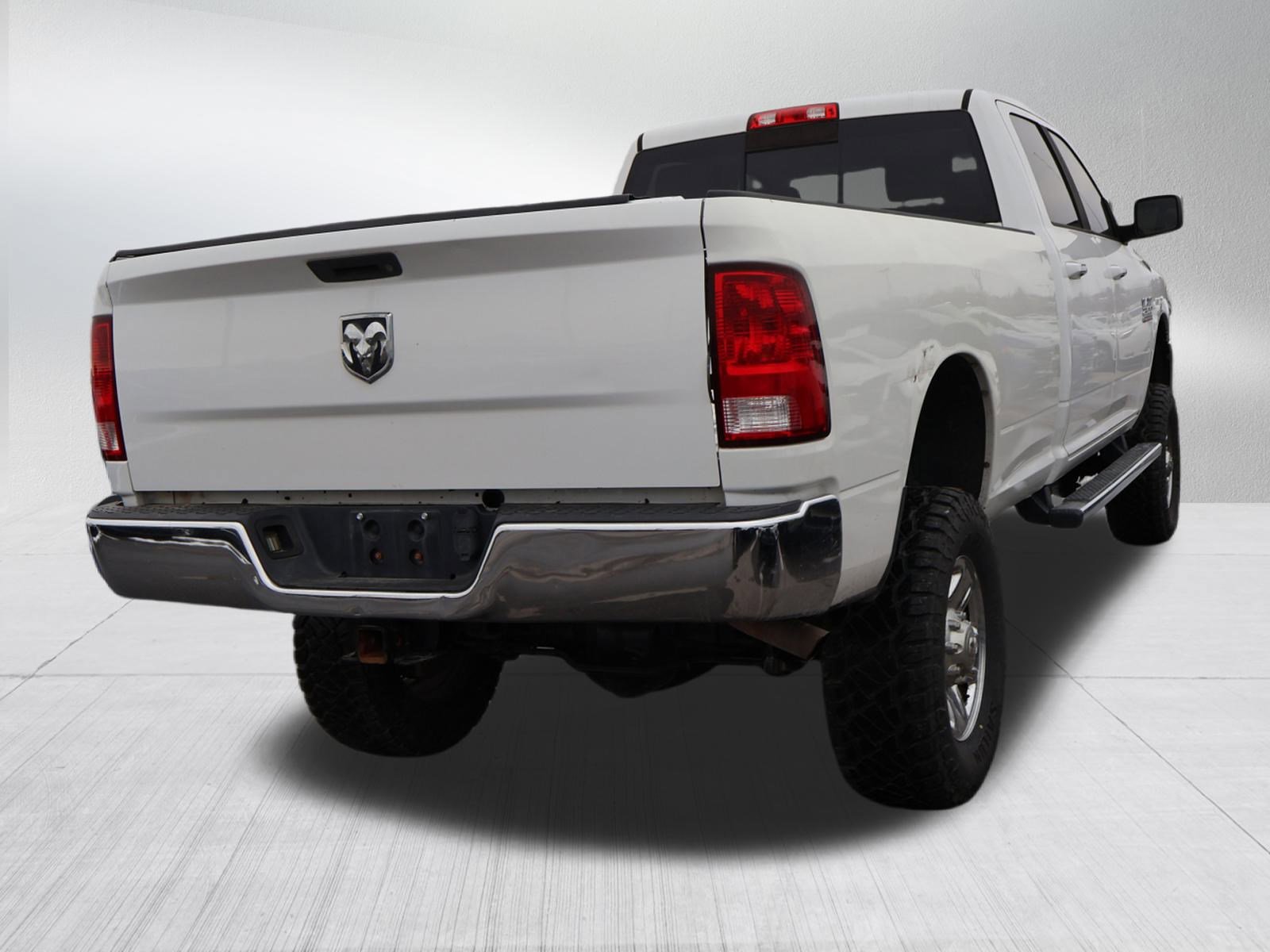 Used 2016 RAM 2500 SLT image 7