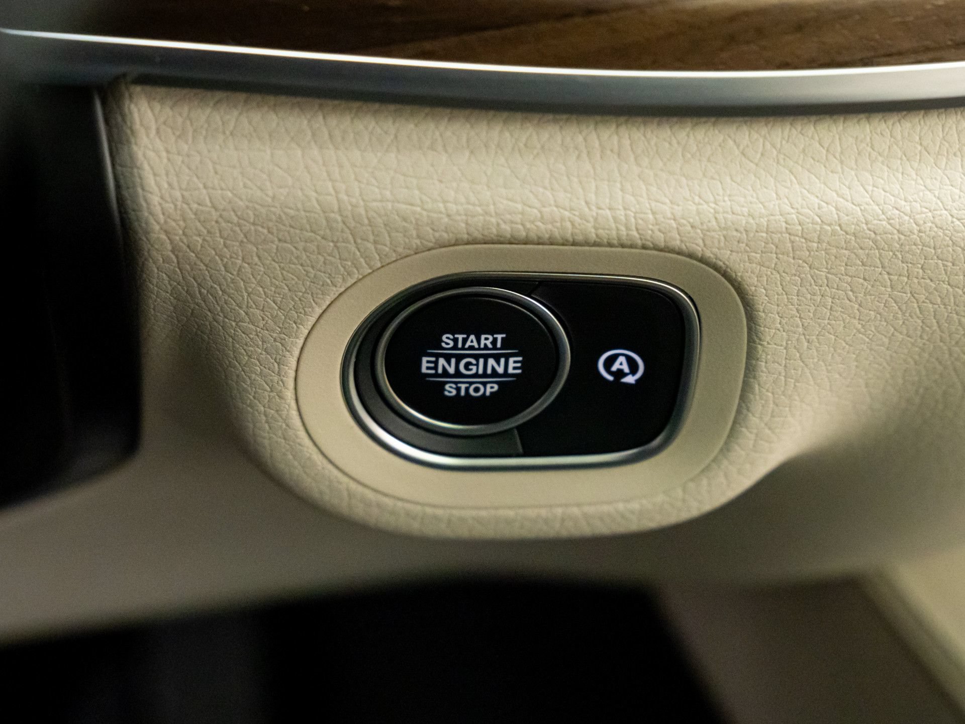 New 2026 Mercedes-Benz GLS 450 4MATIC image 23