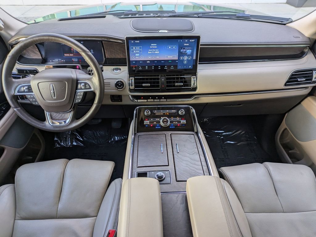 Certified 2024 Lincoln Navigator Reserve image 18