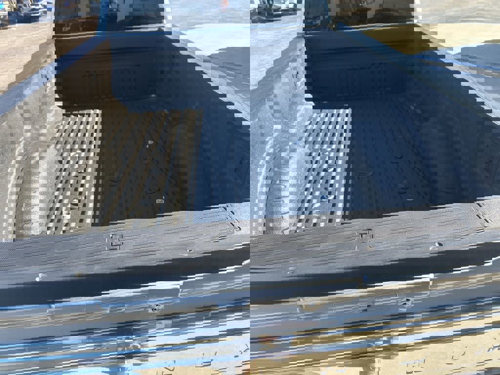 Used 2024 Ford F450 Platinum w/ FX4 Off-Road Package image 5