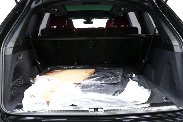 New 2026 Audi SQ7 Premium Plus image 29