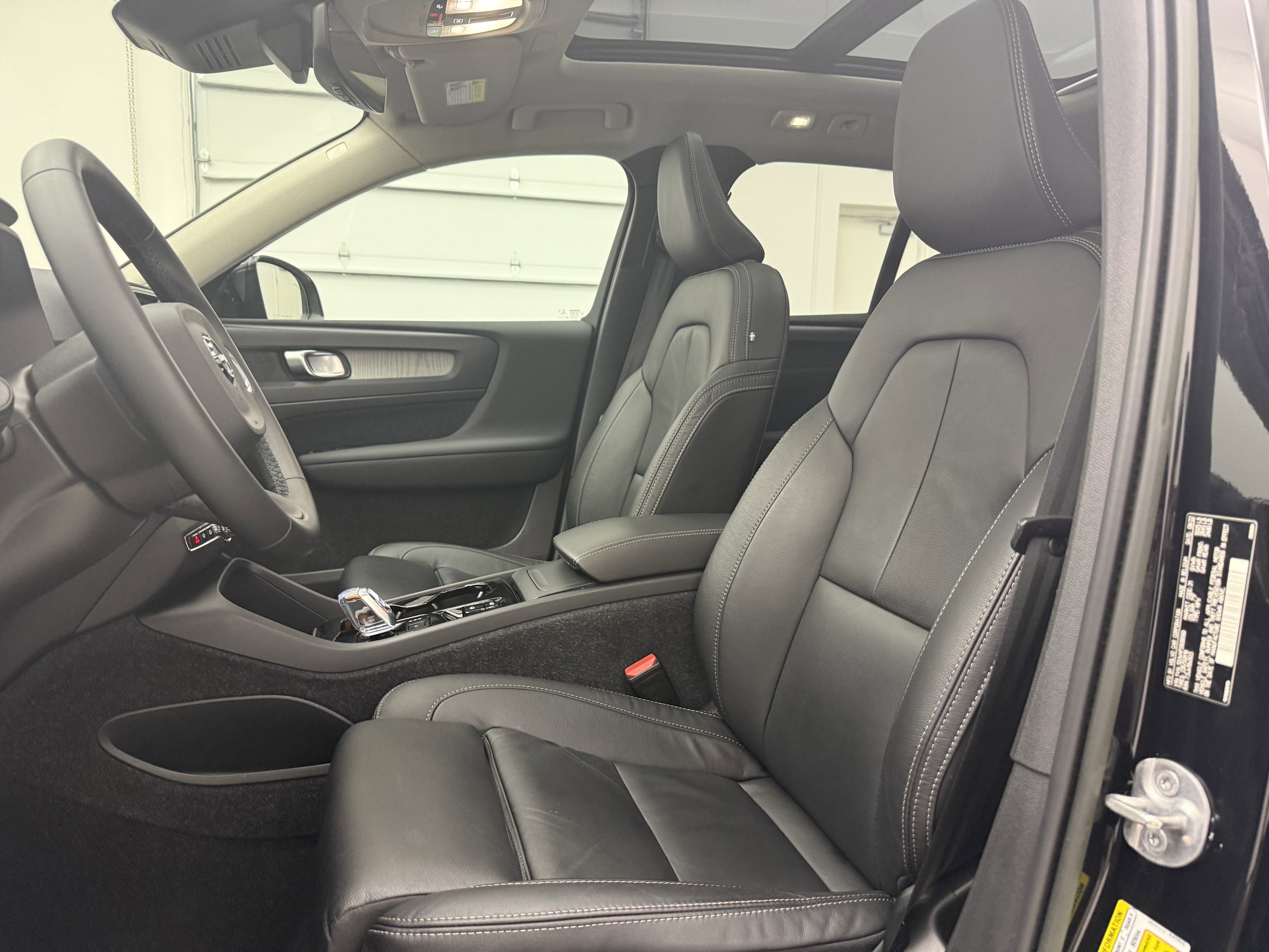 Certified 2023 Volvo XC40 B5 Plus w/ Driver Assist Package image 12