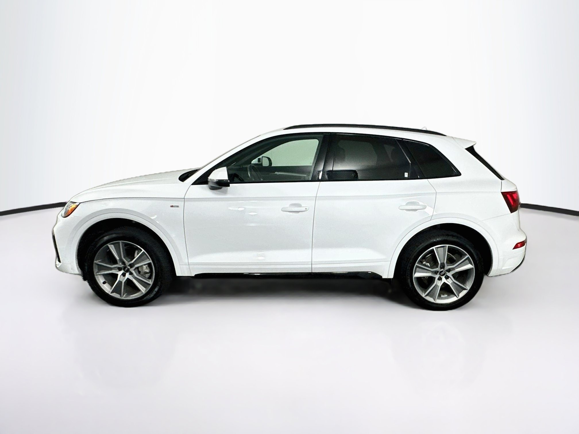 Used 2025 Audi Q5 2.0T Premium AWD/4WD image 4