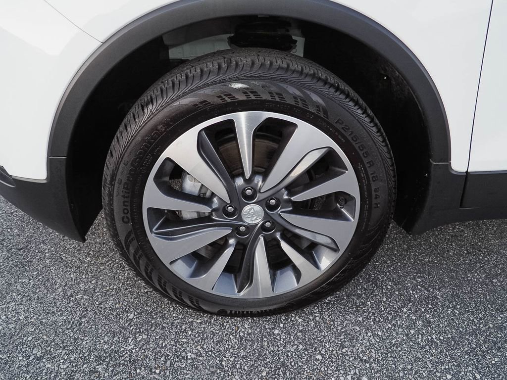 Used 2022 Buick Encore Preferred w/ Safety Package image 32