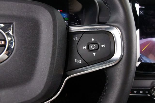 Used 2023 Volvo C40 Recharge Core AWD/4WD image 17