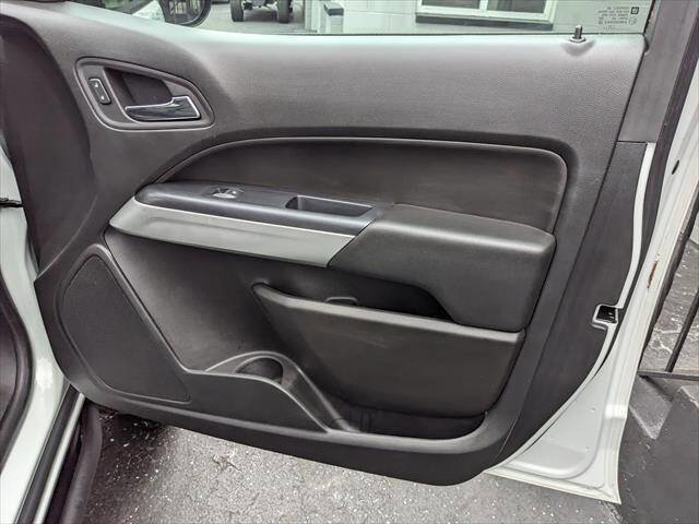 Used 2019 Chevrolet Colorado ZR2 w/ ZR2 Dusk Special Edition image 17