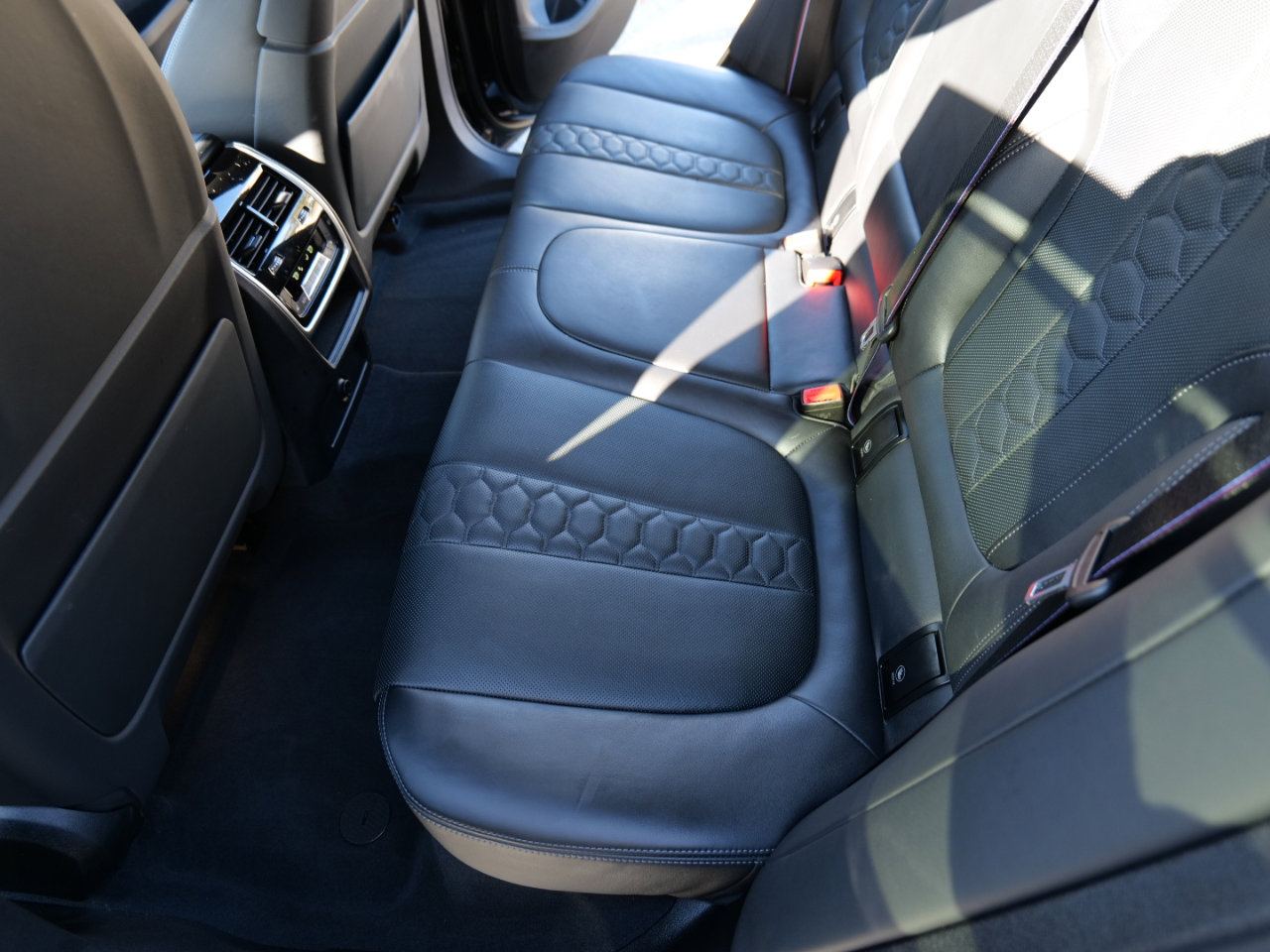 Used 2023 BMW X6 M Competition w/ Competition Package image 46