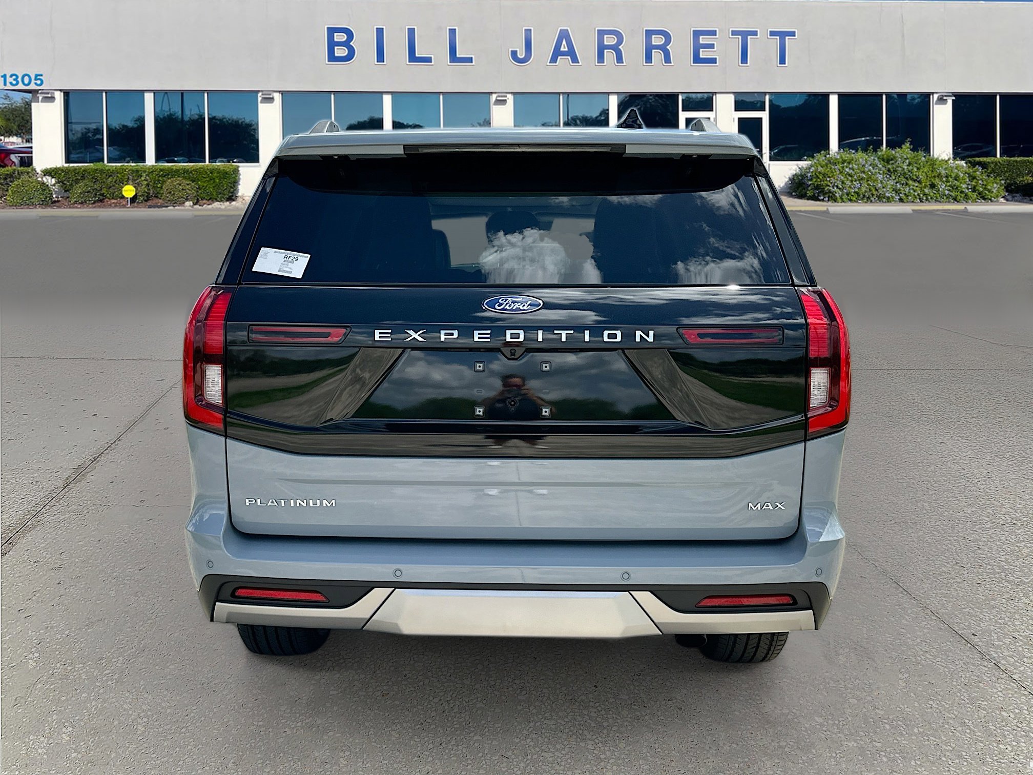 New 2026 Ford Expedition Max Platinum image 5
