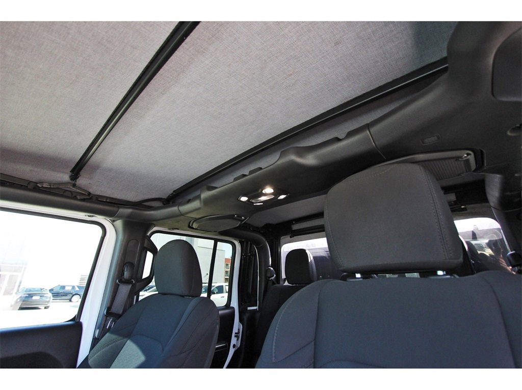 Used 2022 Jeep Gladiator Sport w/ Trailer Tow Package image 29