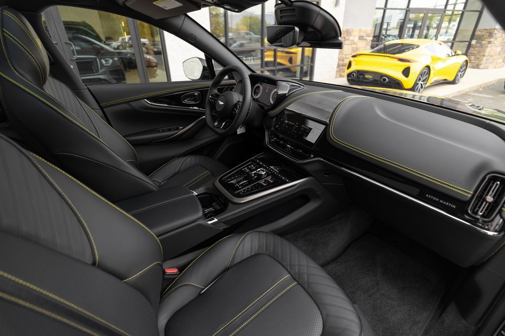 New 2026 Aston Martin DBX 707 image 27