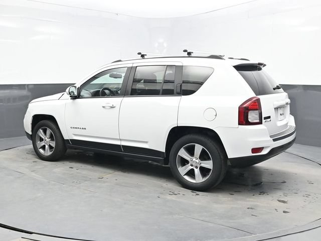 Used 2017 Jeep Compass High Altitude AWD/4WD image 4