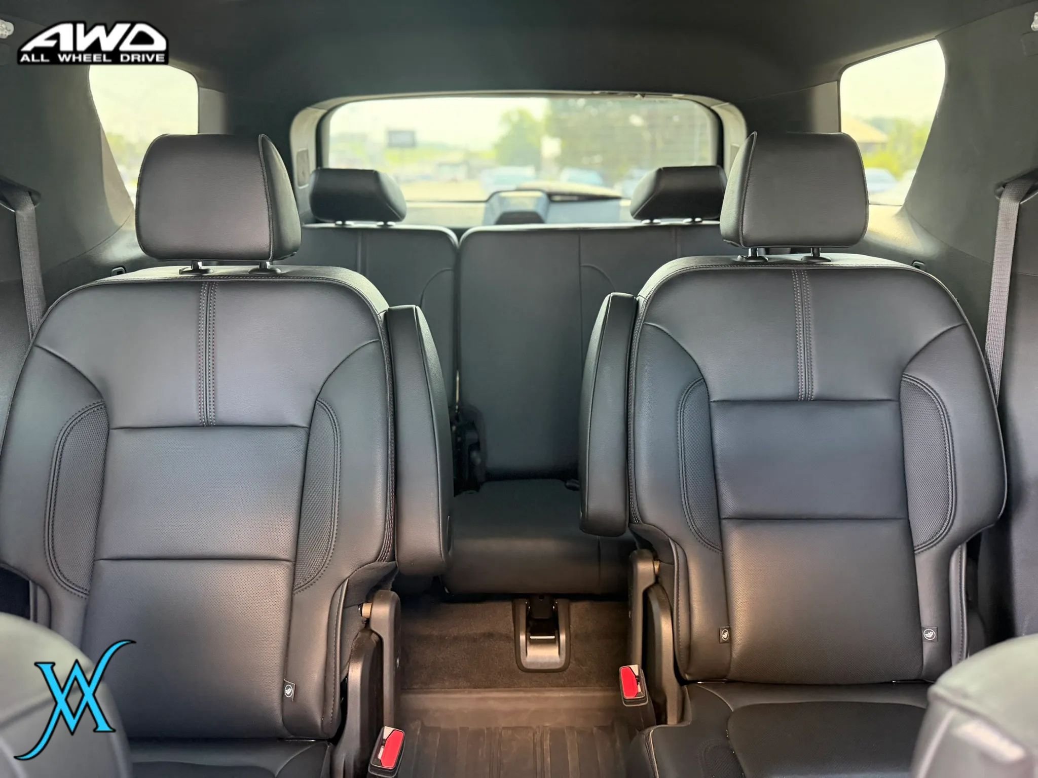 Used 2023 Chevrolet Traverse RS w/ LPO, Floor Liner Package AWD/4WD image 25
