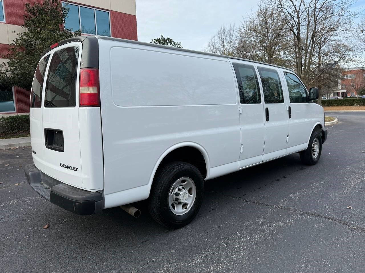 Used 2006 Chevrolet Express 2500 Extended image 5
