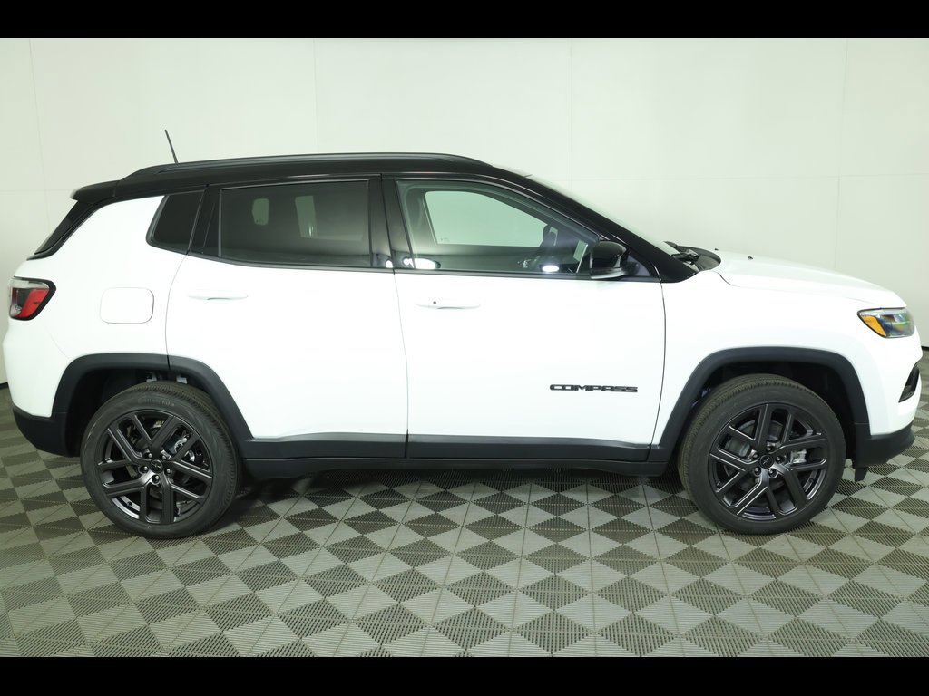 New 2026 Jeep Compass Limited image 2