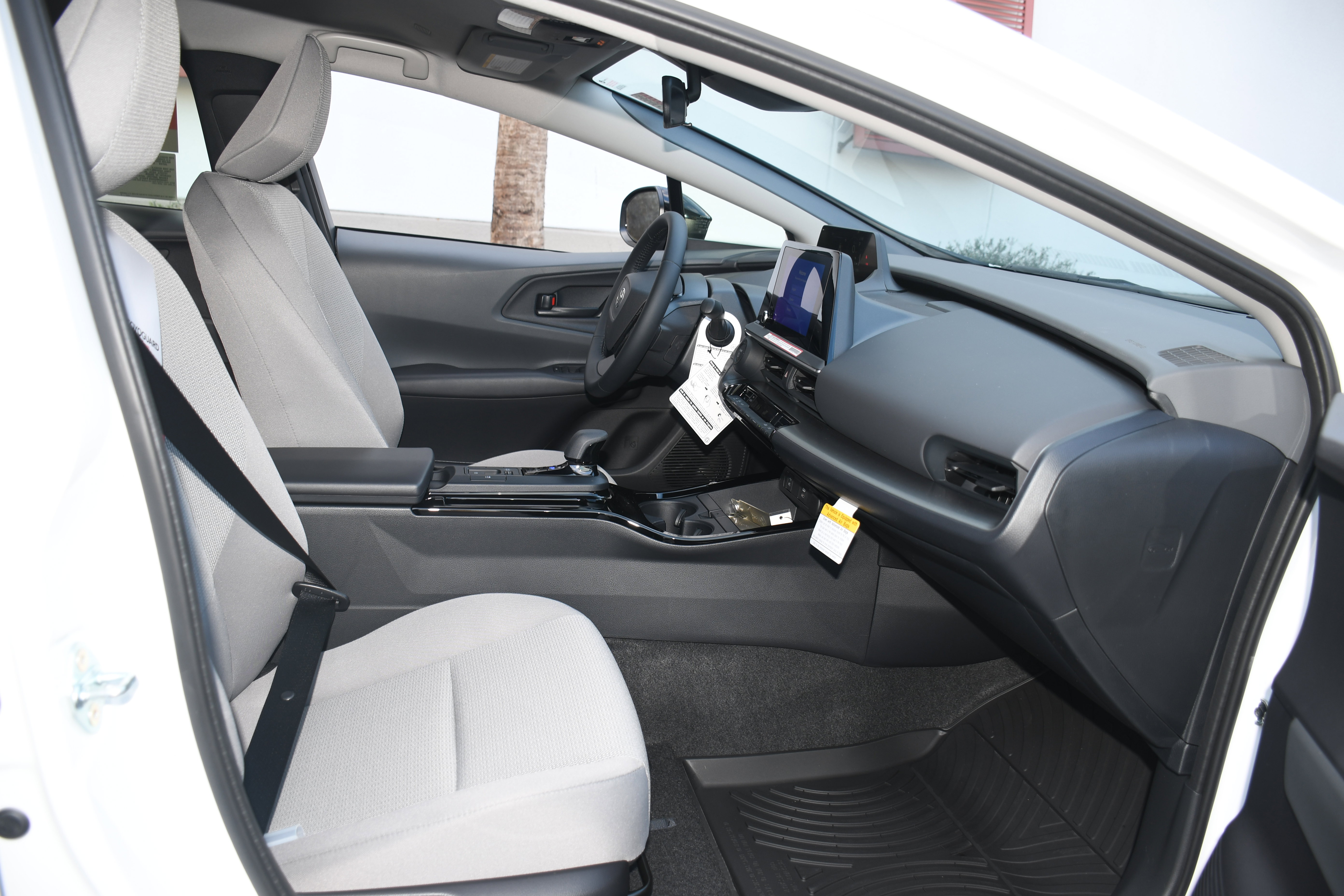New 2026 Toyota Prius LE FWD image 11