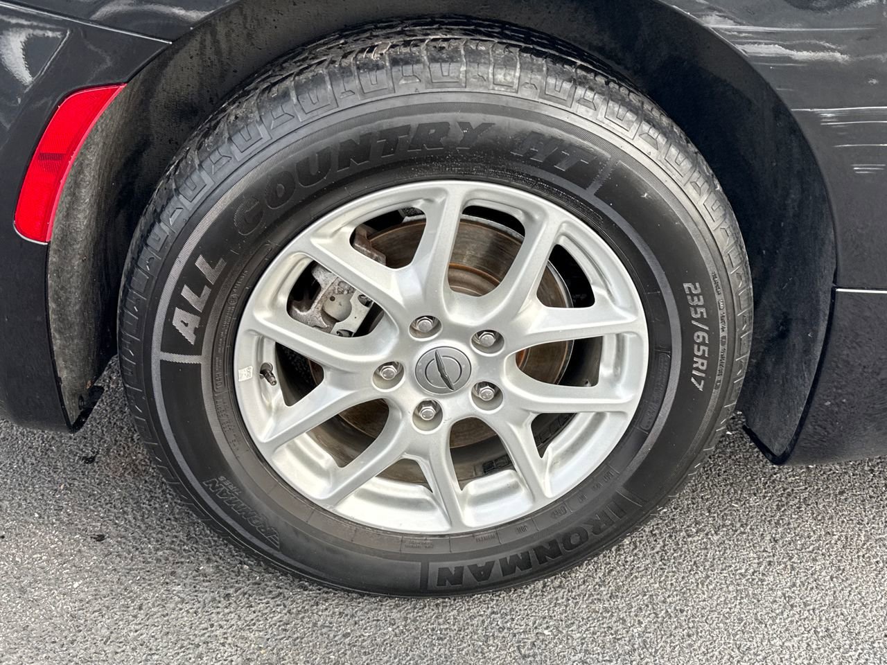 Used 2021 Chrysler Pacifica Touring-L image 10