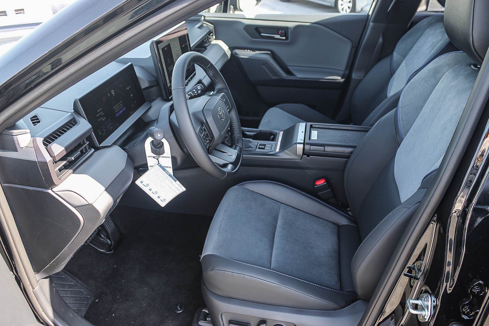 New 2026 Toyota RAV4 XSE AWD/4WD image 20