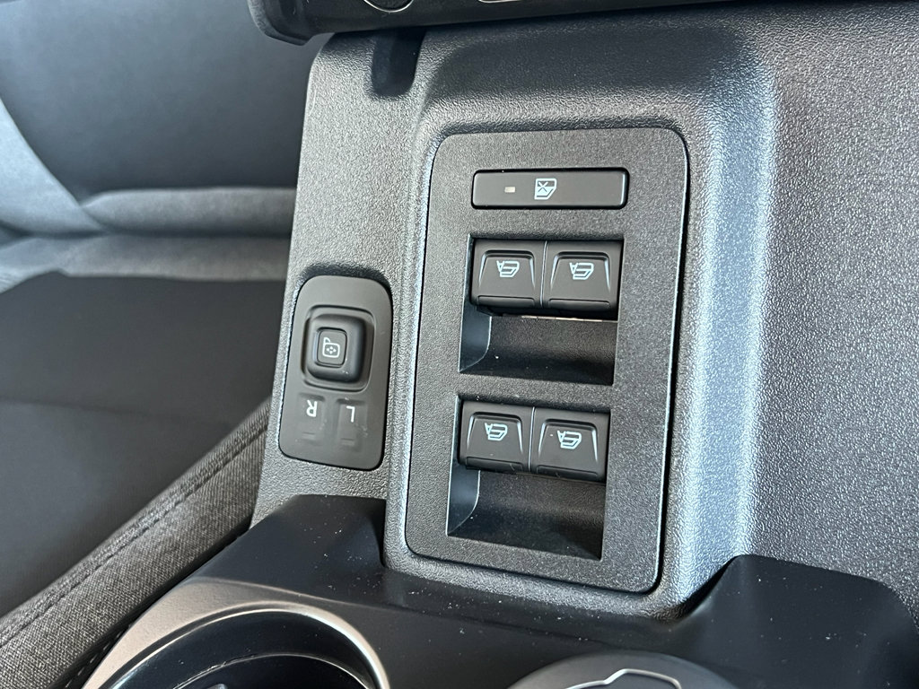 New 2025 Ford Bronco 4-Door image 25