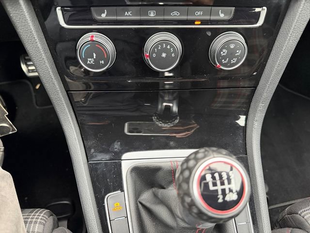 Used 2021 Volkswagen GTI S image 22