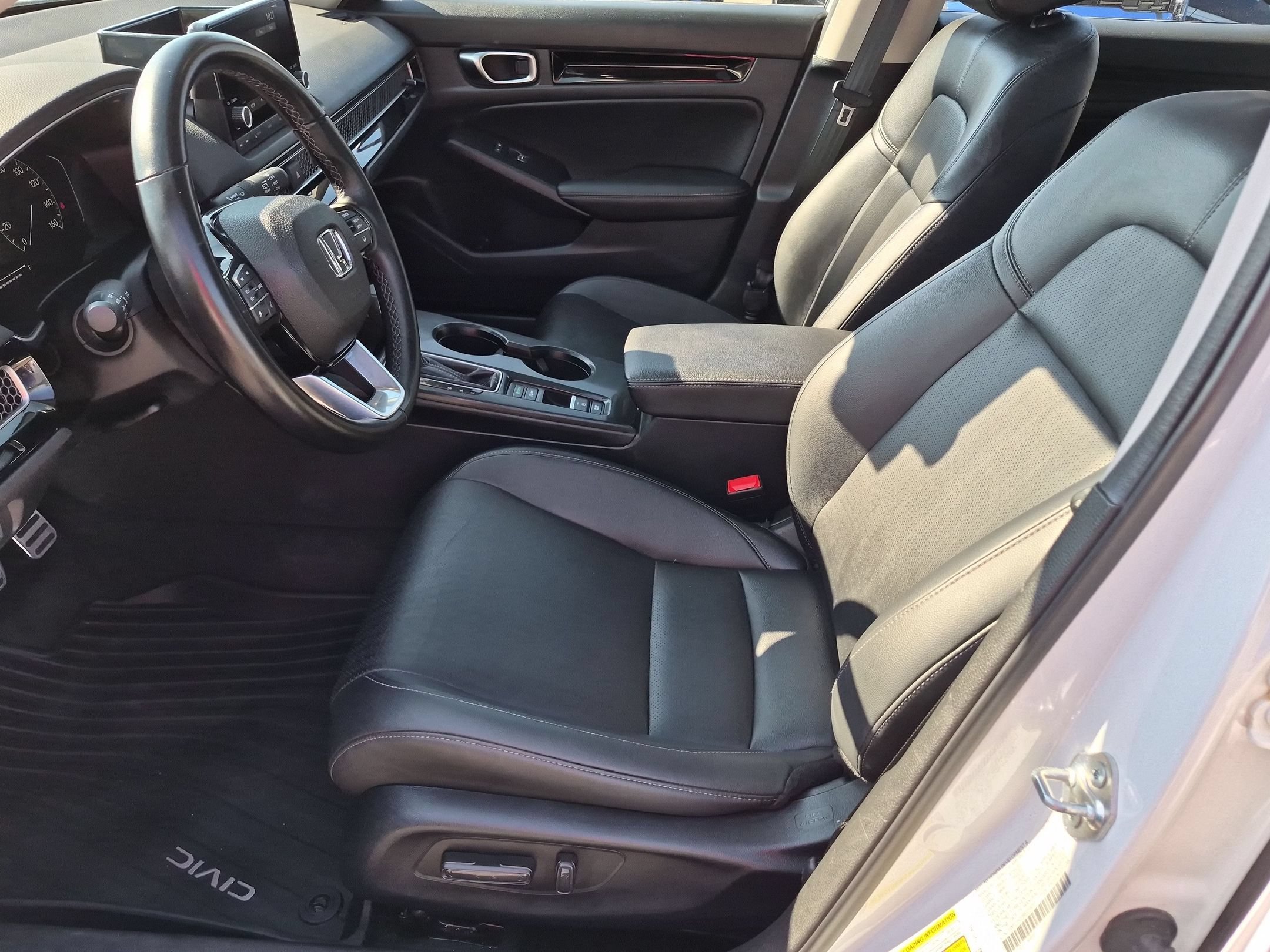 Used 2024 Honda Civic EX-L image 14