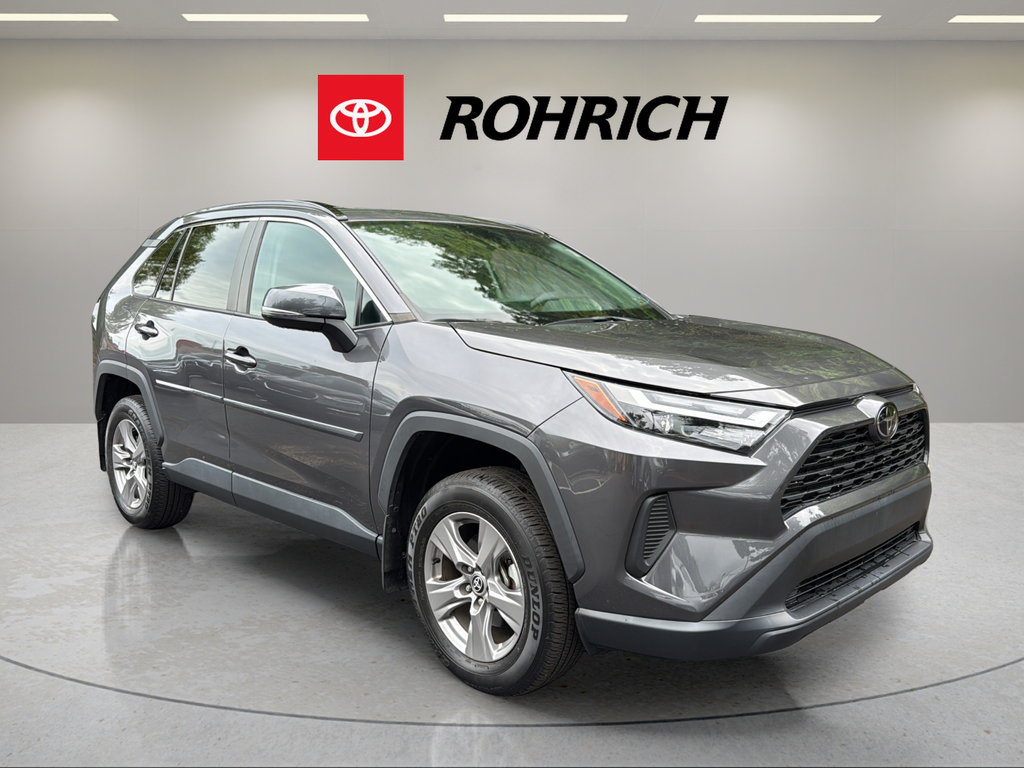 Used 2024 Toyota RAV4 XLE w/ Convenience Package AWD/4WD image 4