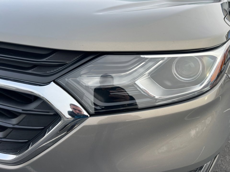 Used 2018 Chevrolet Equinox LT image 30