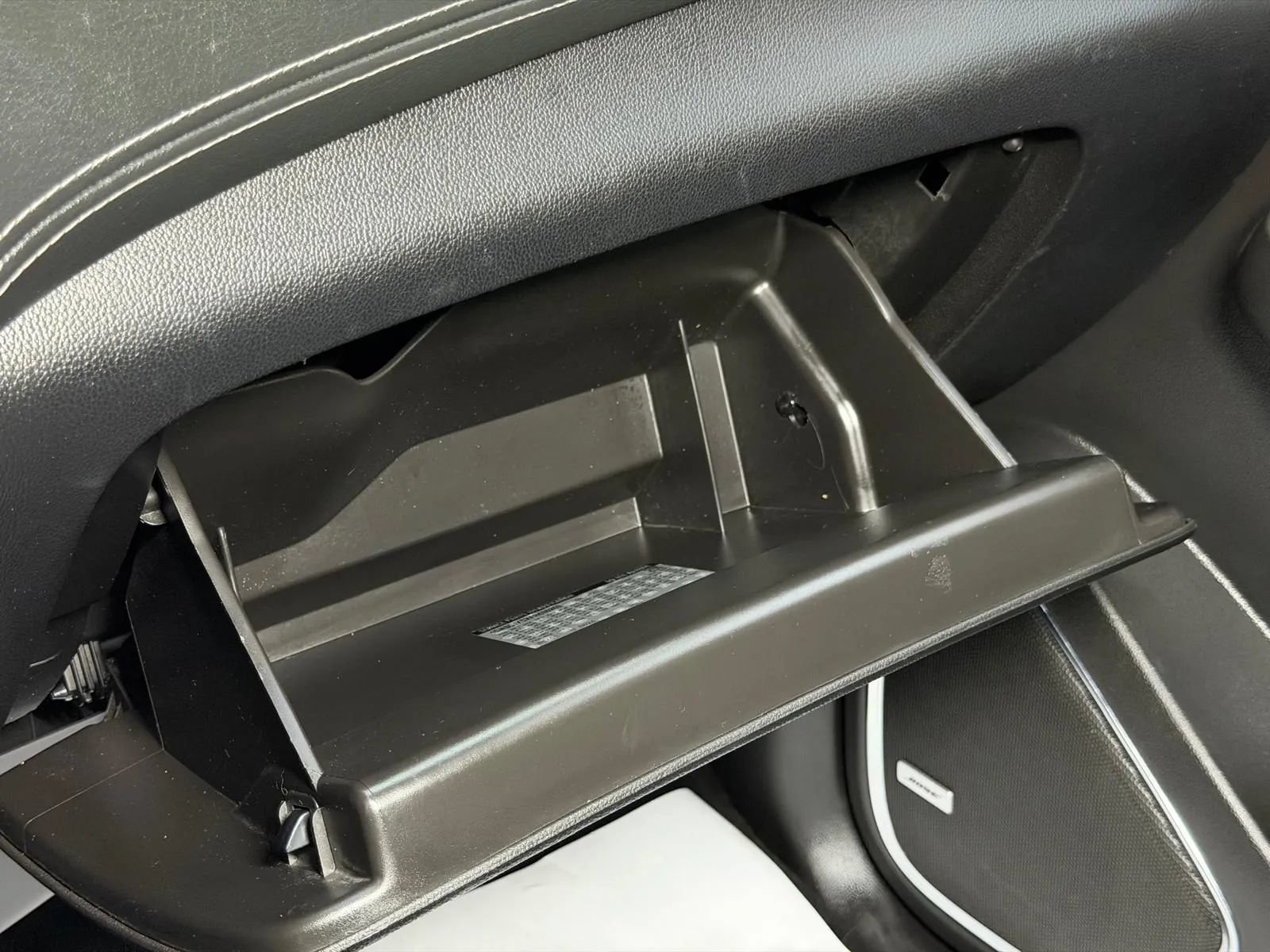 Used 2015 Chevrolet Suburban LT RWD image 44