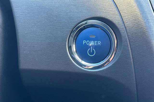 Used 2014 Toyota Prius Four image 23