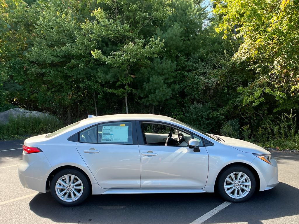 New 2026 Toyota Corolla LE w/ LE Premium Package FWD image 6
