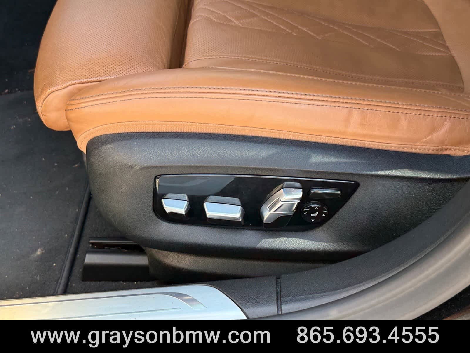 Used 2022 BMW 750i xDrive w/ M Sport Package AWD/4WD image 11