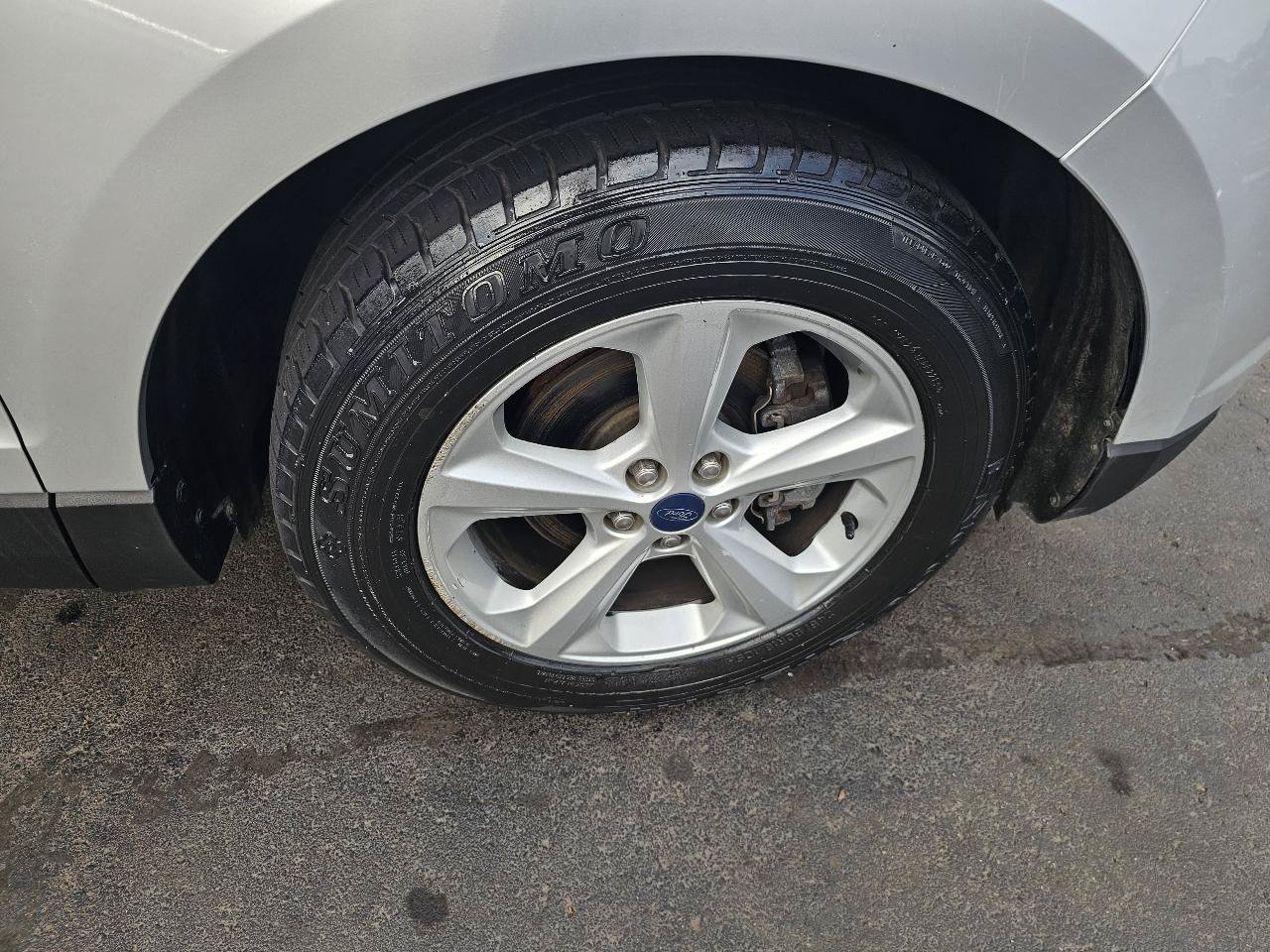 Used 2015 Ford Edge SE FWD image 14