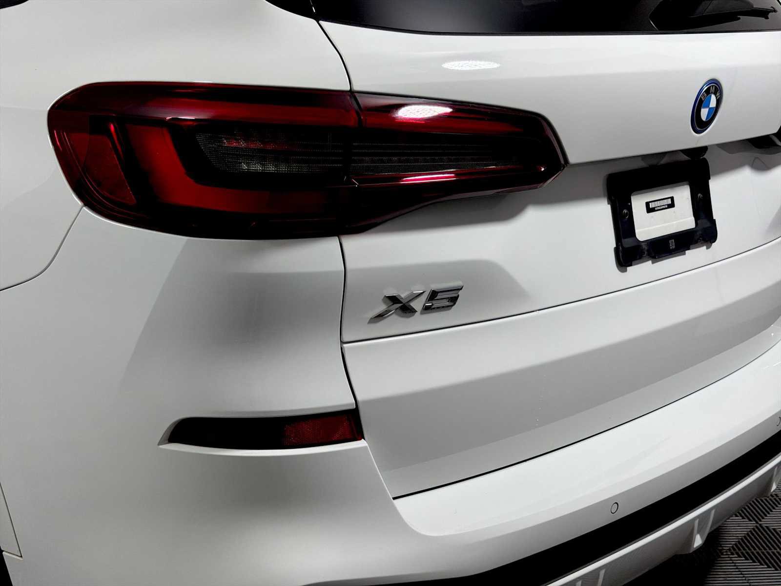 Used 2023 BMW X5 xDrive45e w/ M Sport Package AWD/4WD image 27