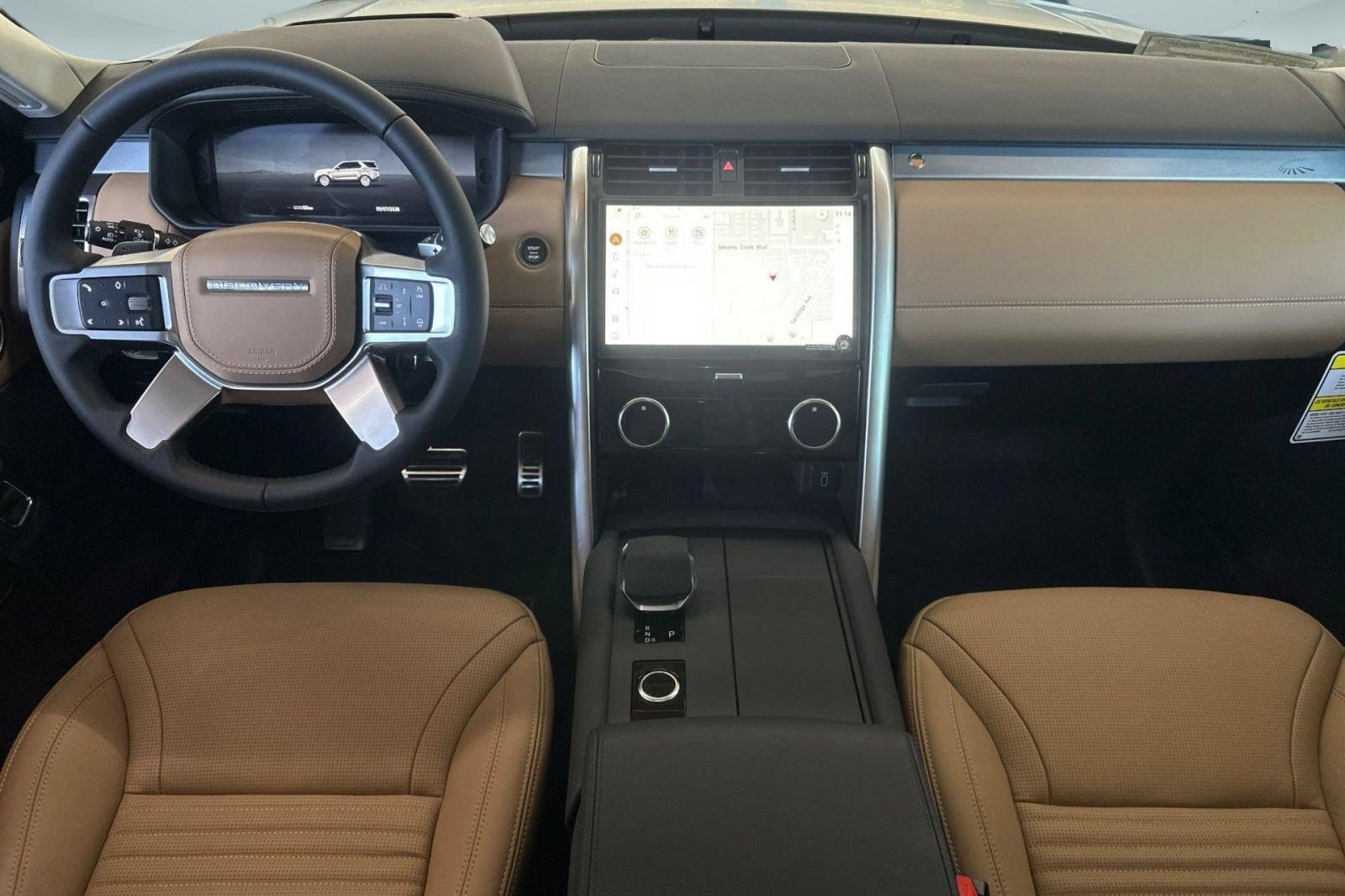 New 2026 Land Rover Discovery Limited Edition AWD/4WD image 14