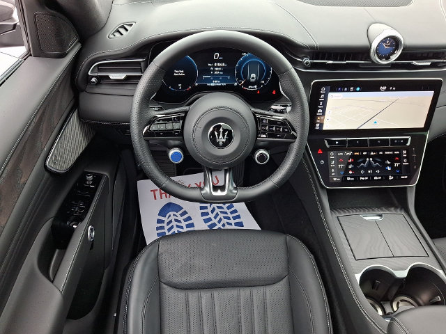 Certified 2025 Maserati Grecale GT AWD/4WD image 3