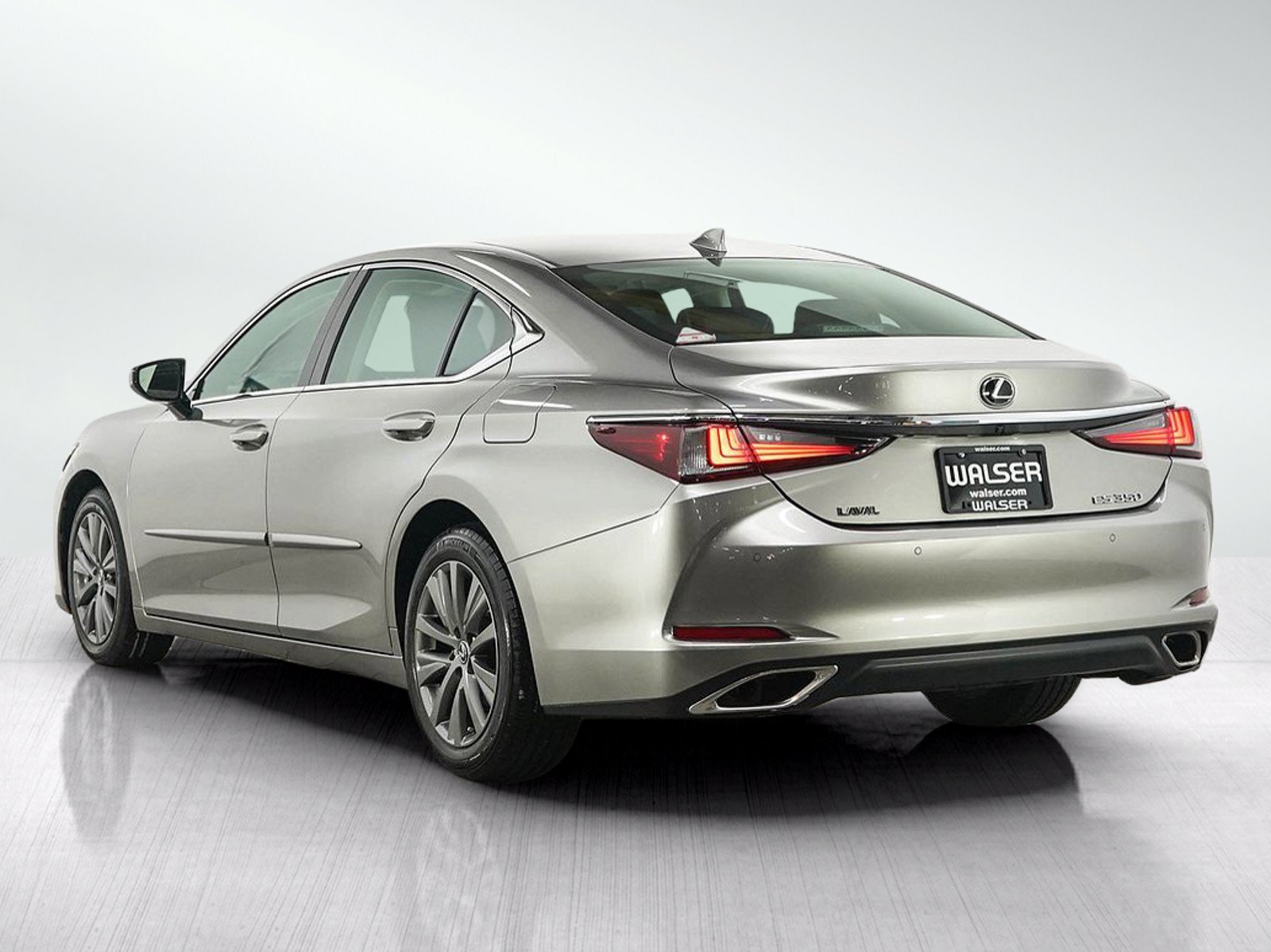 Used 2019 Lexus ES 350 FWD image 3