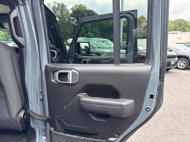 Used 2024 Jeep Wrangler Unlimited AWD/4WD image 38