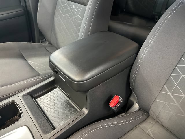 Used 2025 Nissan Frontier SV AWD/4WD image 26