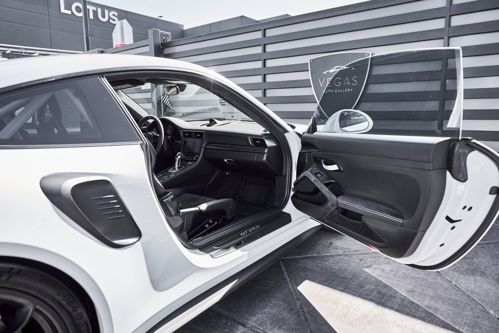 Used 2019 Porsche 911 GT3 RS RWD image 26