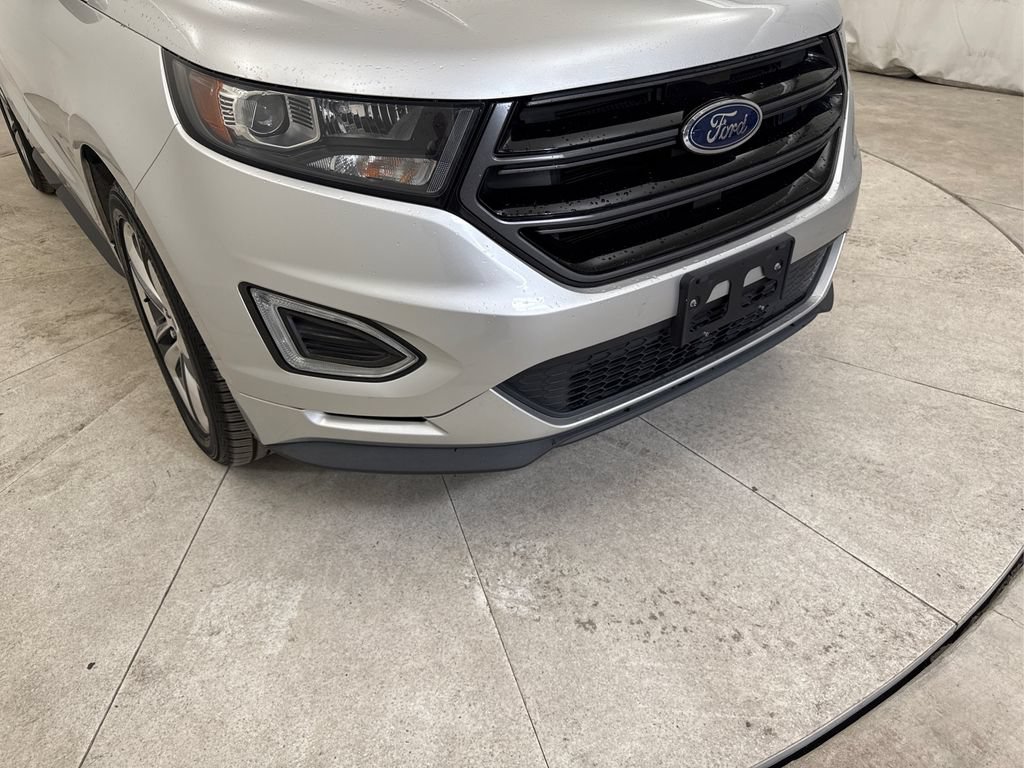 Used 2018 Ford Edge Sport w/ Technology Package AWD/4WD image 13
