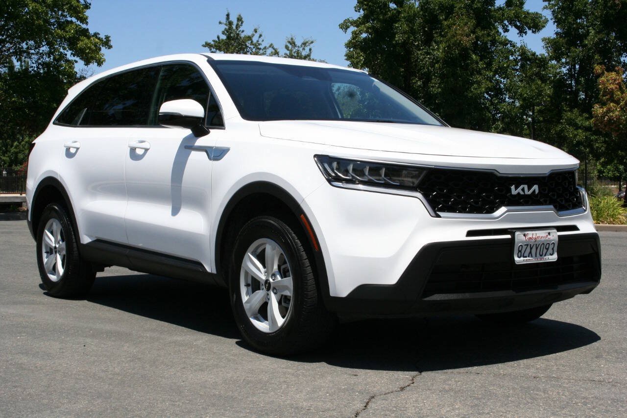 Used 2022 Kia Sorento LX