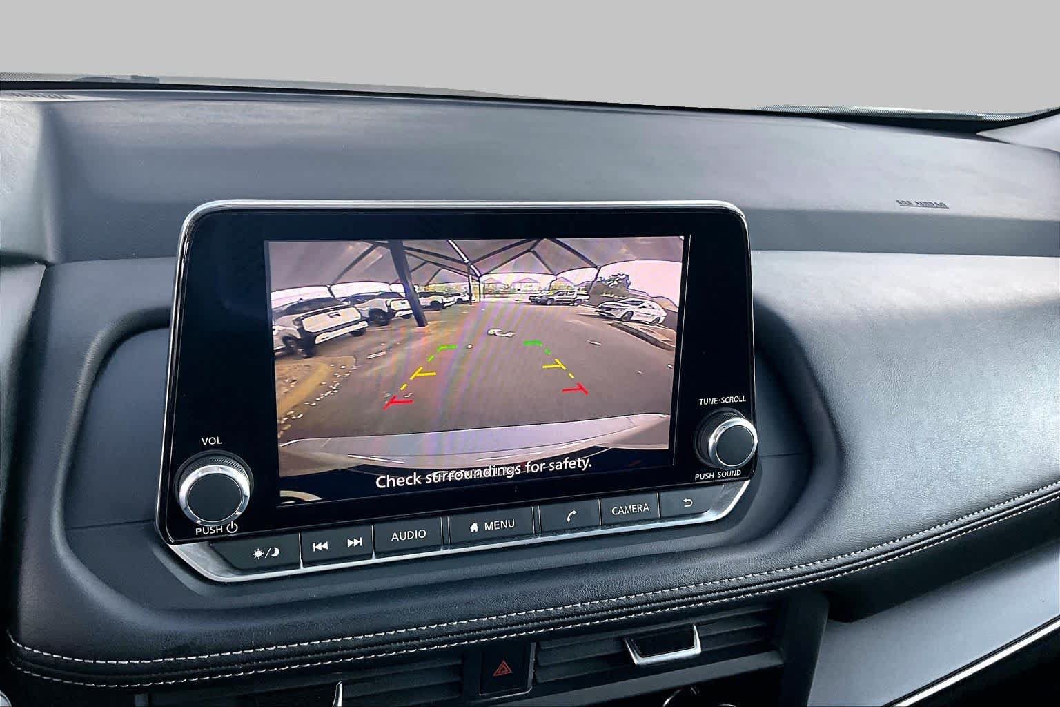 Used 2025 Nissan Rogue SV FWD image 52