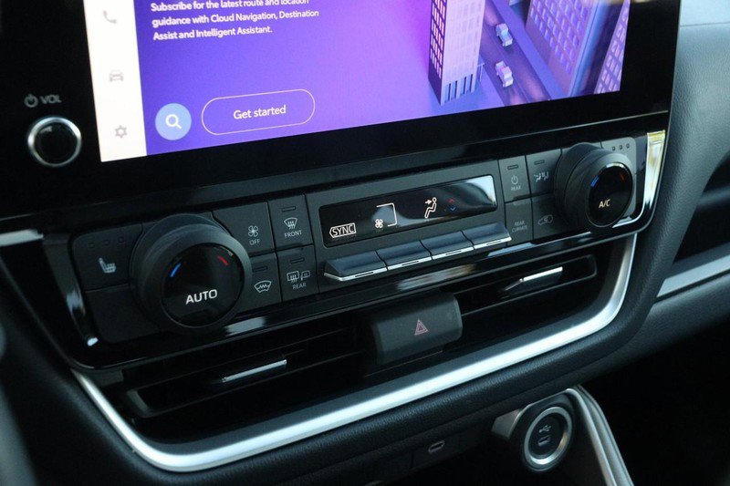 Used 2025 Toyota Grand Highlander AWD image 19